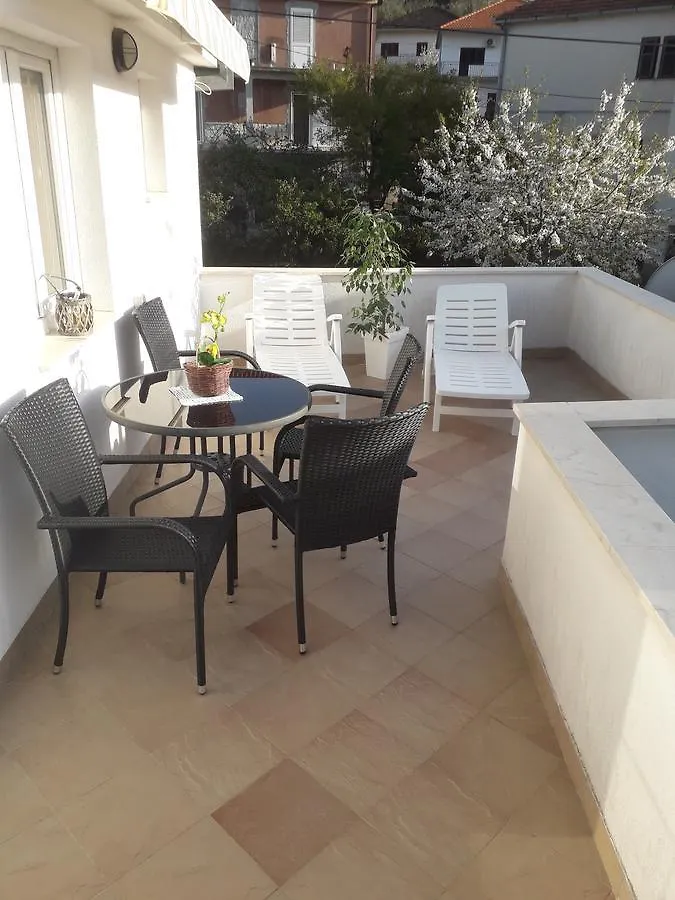 Apartments Sime Trogir
